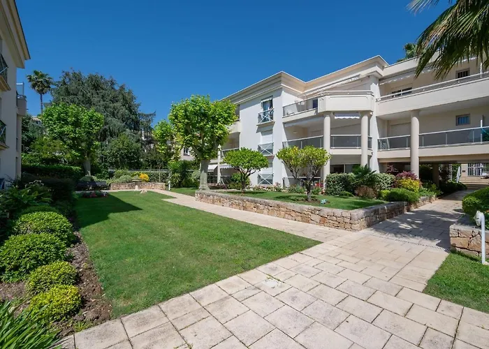 Apartament Eden Cap By Interhome *