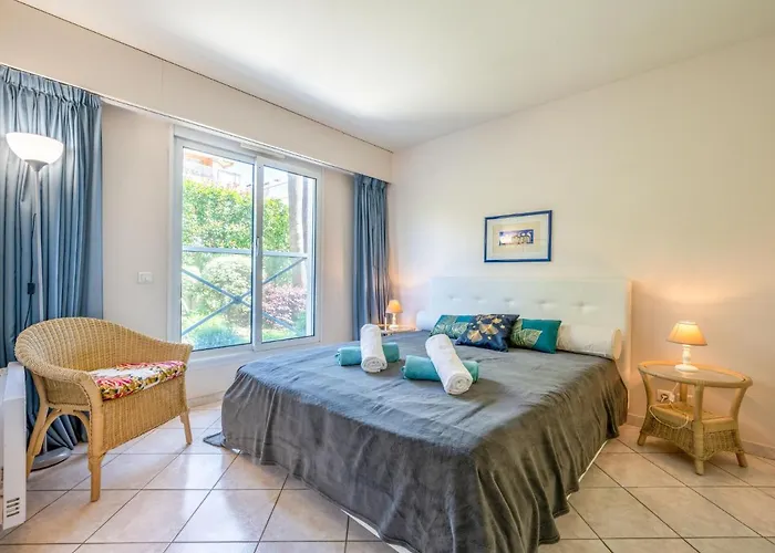 Eden Cap By Interhome